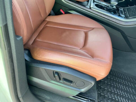 2022 Audi Q8 quattro Premium 55 TFSI