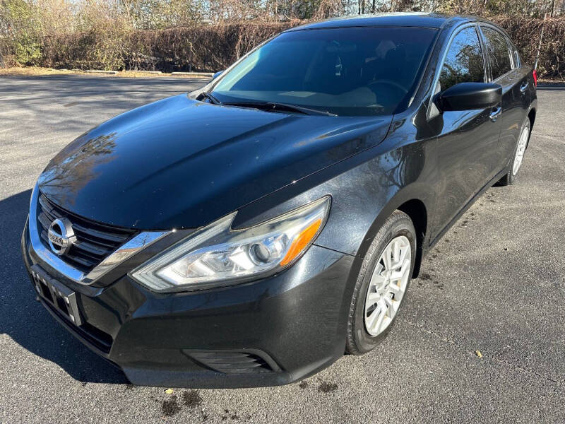 2016 Nissan Altima S photo 2