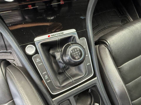 2016 Volkswagen Golf R
