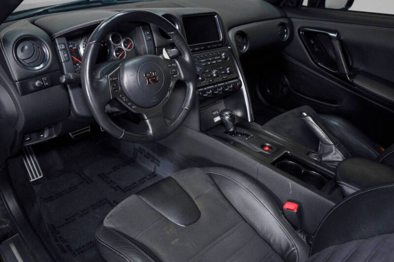 2014 Nissan GT-R Premium