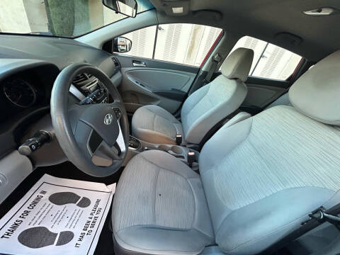 2016 Hyundai Accent SE