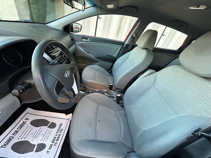 2016 Hyundai Accent SE