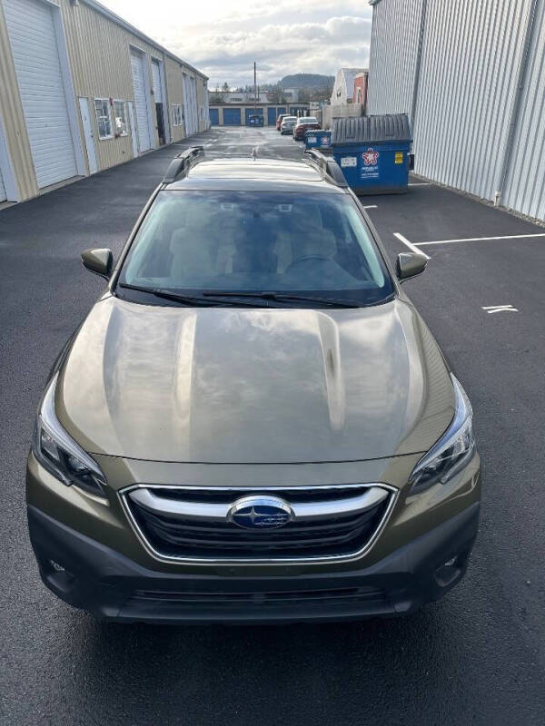 2022 Subaru Outback Premium
