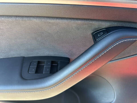 2023 Tesla Model 3 Performance