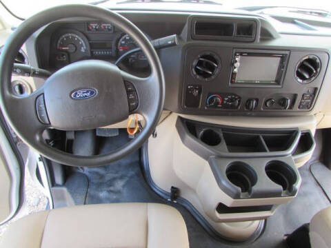 2017 Ford E-Series