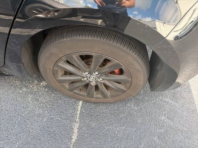 2023 Toyota Corolla Hatchback SE