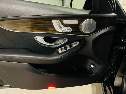 2016 Mercedes-Benz C-Class