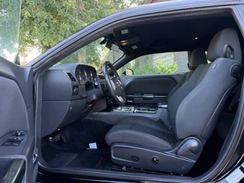 2013 Dodge Challenger SXT