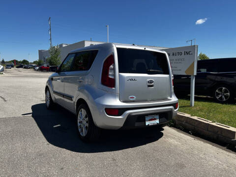 2012 Kia Soul +