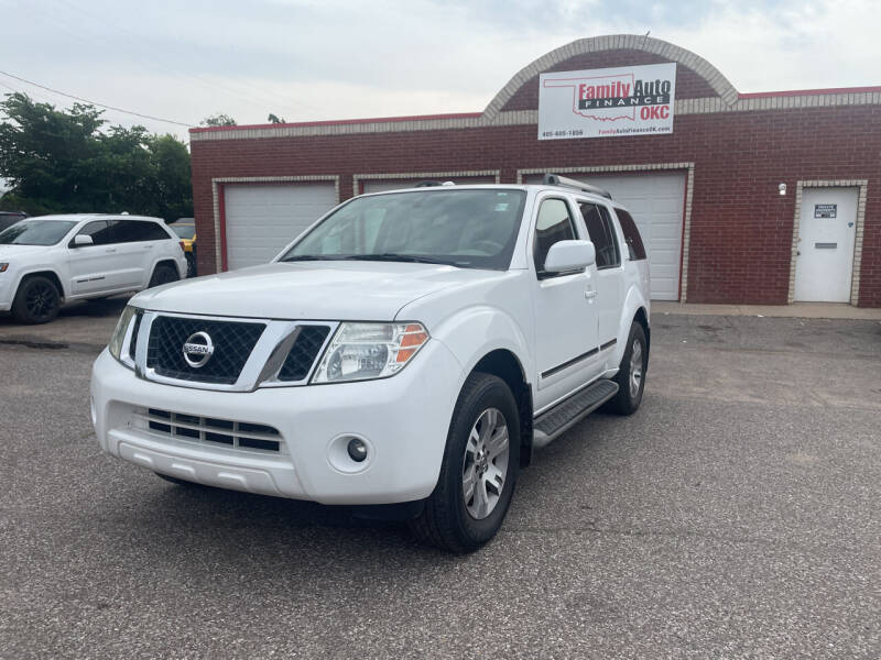 2012 Nissan Pathfinder for sale at Family Auto Finance OKC LLC in Oklahoma City OK