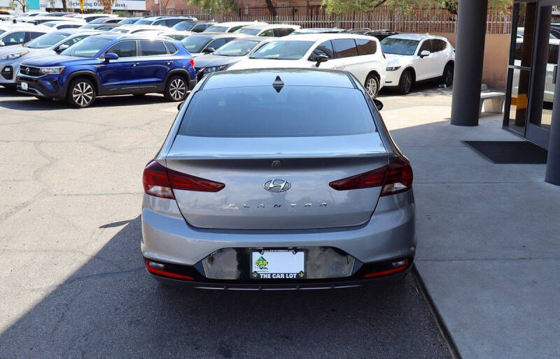 2020 Hyundai Elantra