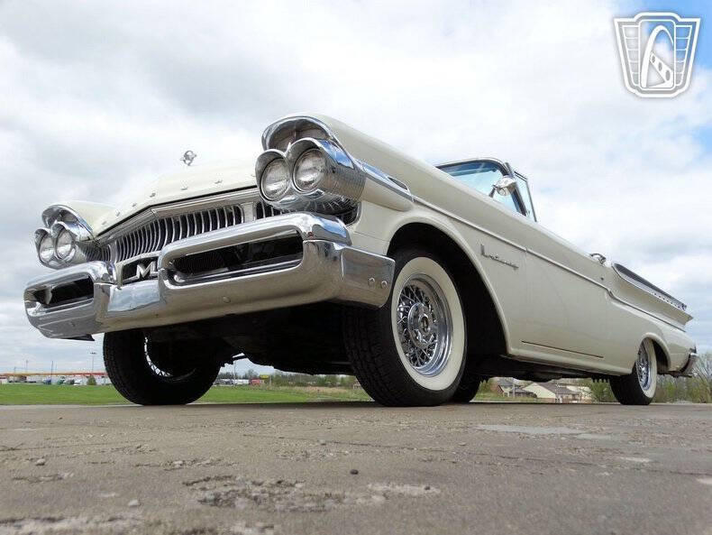 1957 Mercury Monterey