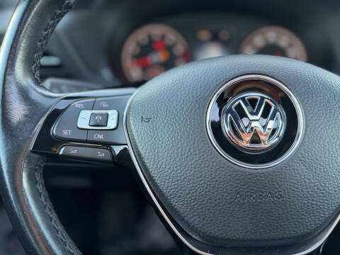 2021 Volkswagen Passat R-Line