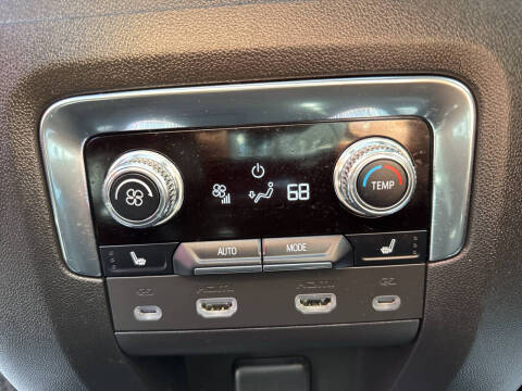 2023 GMC Yukon XL Denali Ultimate