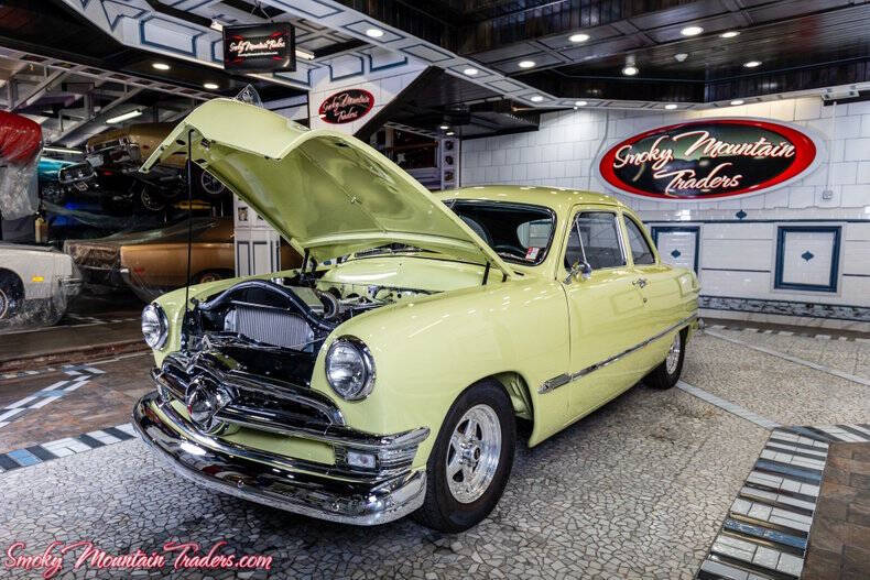 1950 Ford Custom Deluxe