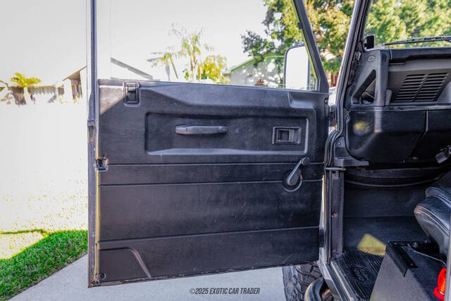 2000 Land Rover Defender