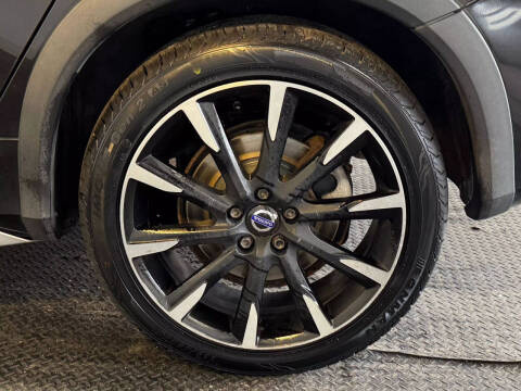 2017 Volvo V60 Cross Country T5 Premier