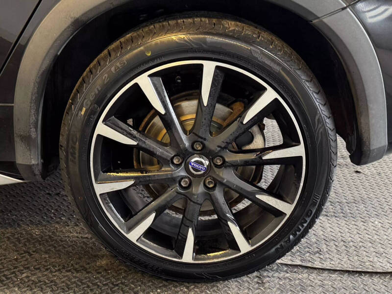 2017 Volvo V60 Cross Country T5 Premier