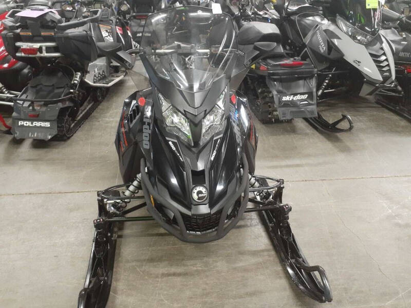 2018 Ski-Doo Renegade® Enduro Ice Ripp