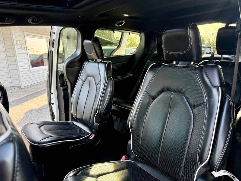 2025 Chrysler Pacifica Limited