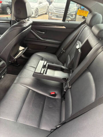 2015 BMW 5 Series 528i