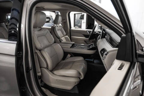 2020 Lincoln Navigator Standard