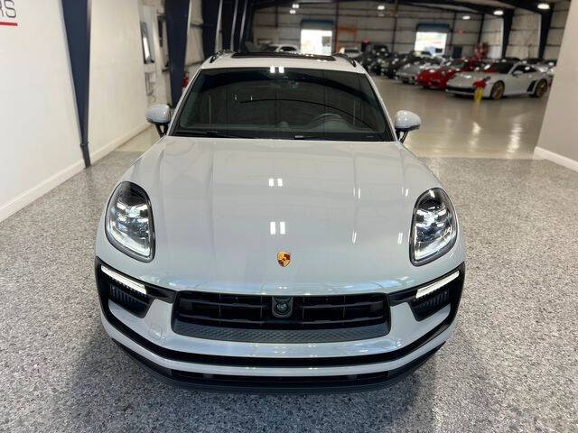2024 Porsche Macan S