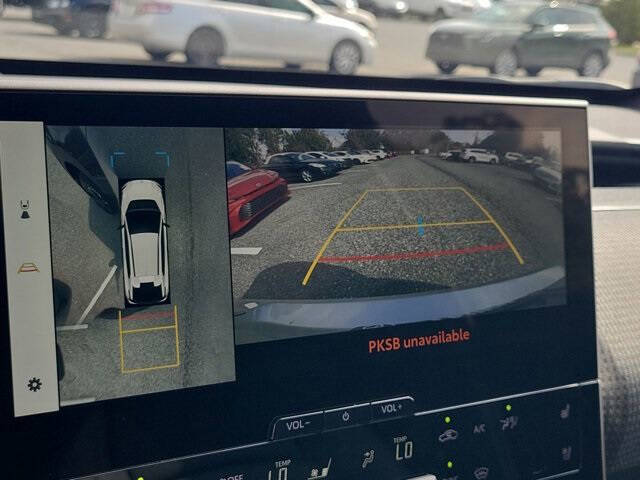 2024 Toyota bZ4X Limited