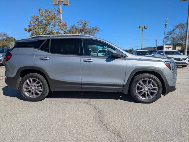 2023 GMC Terrain SLT