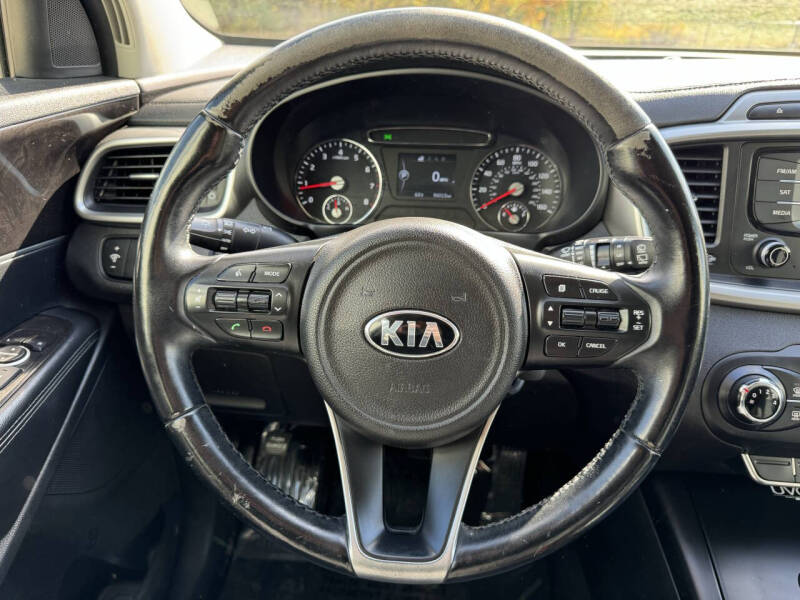 2016 Kia Sorento LX