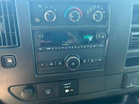 2023 GMC Savana 2500