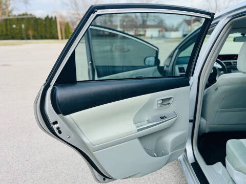 2012 Toyota Prius v Five
