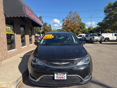2020 Chrysler Pacifica Touring L