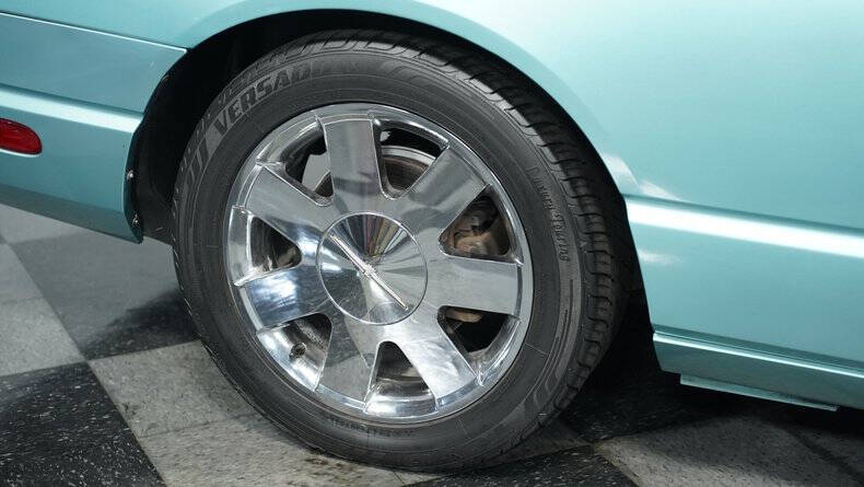 2002 Ford Thunderbird Deluxe