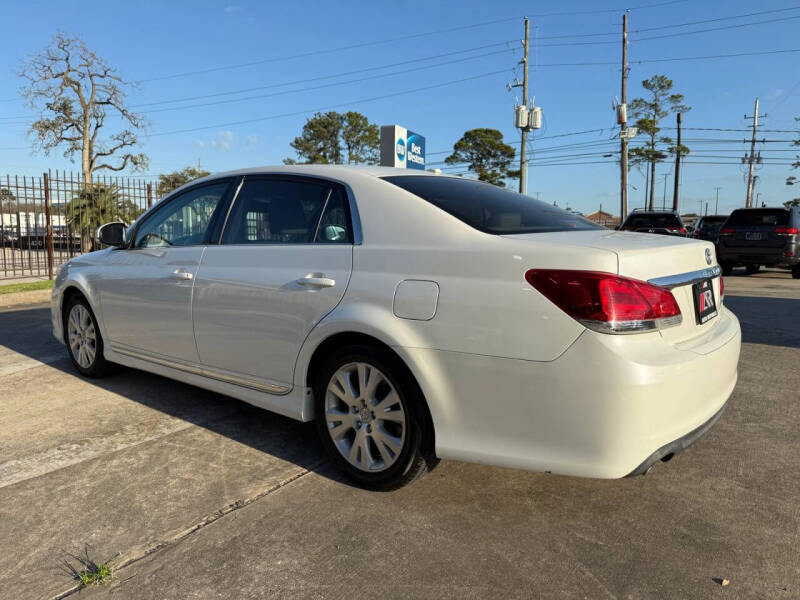 2011 Toyota Avalon