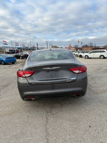 2015 Chrysler 200 S