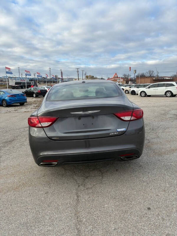 2015 Chrysler 200 S