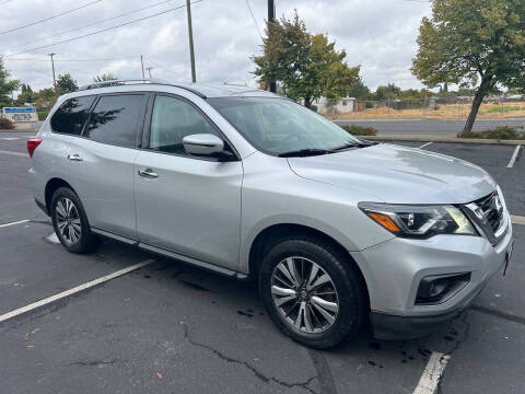 2019 Nissan Pathfinder SV