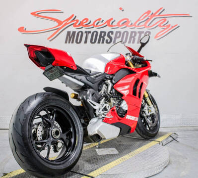 2020 Ducati Panigale V4 R