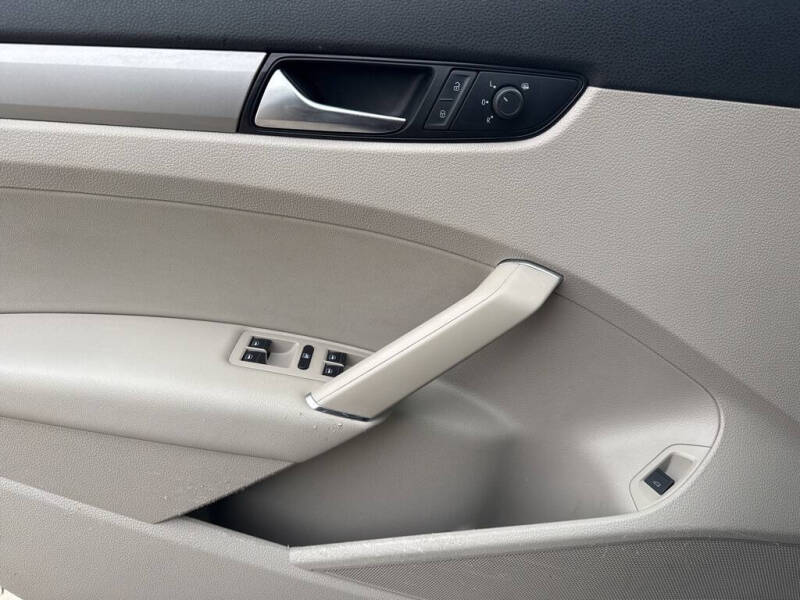 2020 Volkswagen Passat SE