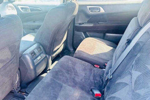 2014 Nissan Pathfinder S