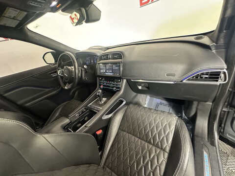 2020 Jaguar F-PACE SVR