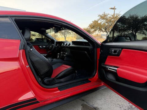 2020 Ford Mustang EcoBoost