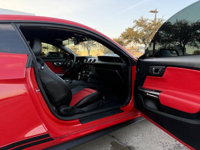 2020 Ford Mustang EcoBoost