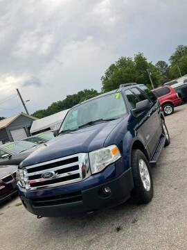 2007 Ford Expedition for sale at Autocom, LLC in Clayton NC