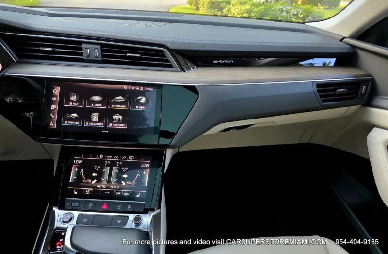 2021 Audi e-tron quattro Premium