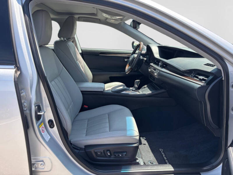 2017 Lexus ES 350