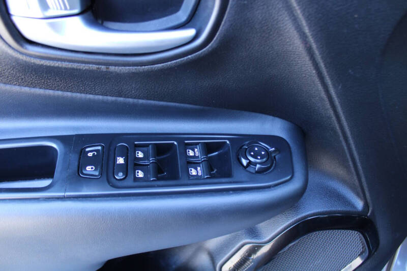 2017 Jeep Renegade Altitude