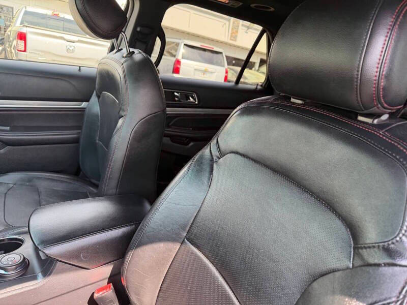 2016 Ford Explorer Sport