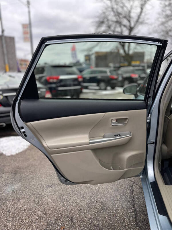 2012 Toyota Prius v